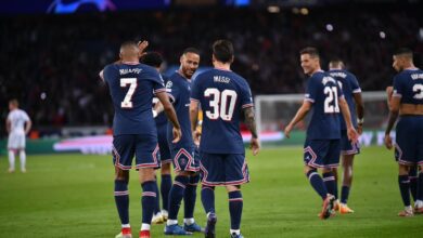 Messi celebrates after his first PSG goal