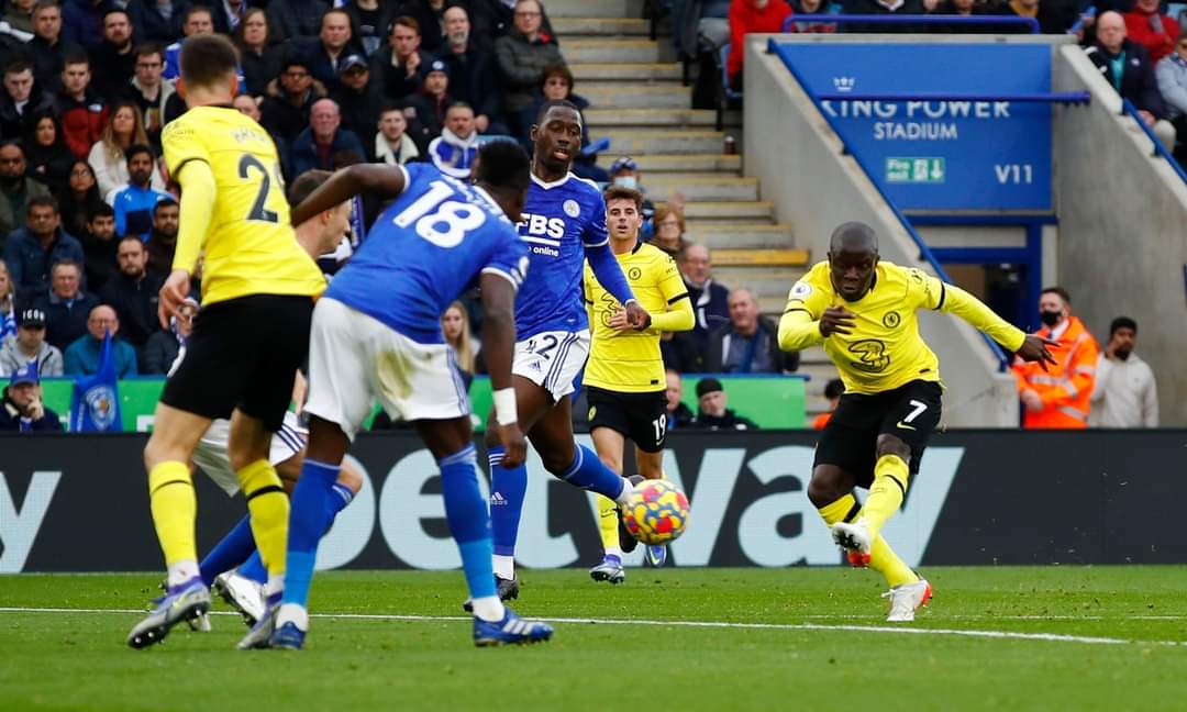 Kante scores for Chelsea against Leicester City