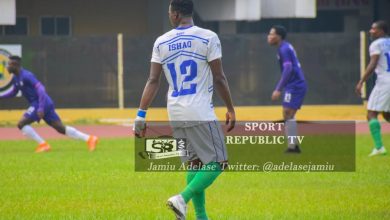 Ishaq Rafiu in action for Rivers United in the 2021/22 NPFL season