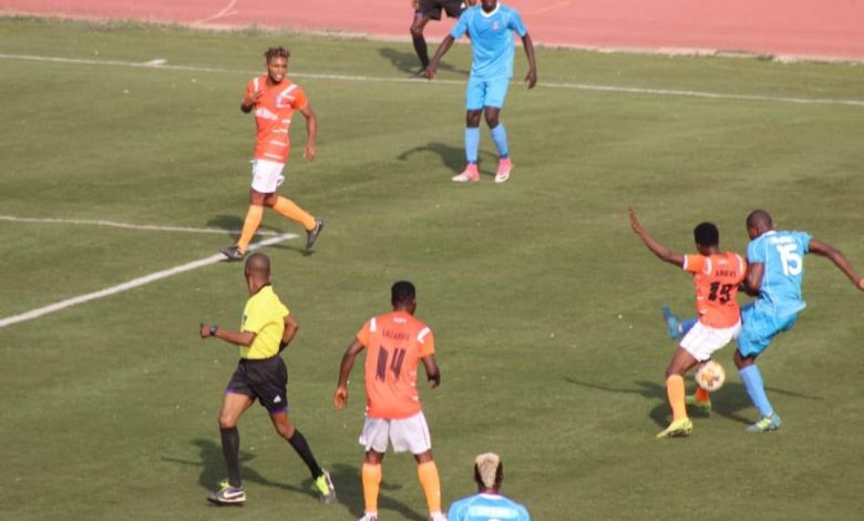 Action from NPFL Matchday Five clash between Akwa United and Lobi Stars