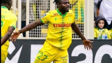 Moses Simon has committed his future to Ligue 1 side Nantes by signing a new two-year contract that will keep him at the club until 2026.