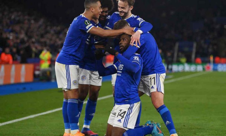 Kelechi Iheanacho celebrates with his teammates after scoring against Rennes
