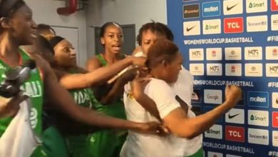 Mali players fighting Salimatou Kourouma and Kamite Elisabeth Dabou fighting at FIBA World Cup