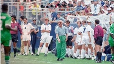 Arrigo Sacchi giving instruction when Italy beat Nigeria 2-1 in the 2nd round at the 1994 FIFA World Cup