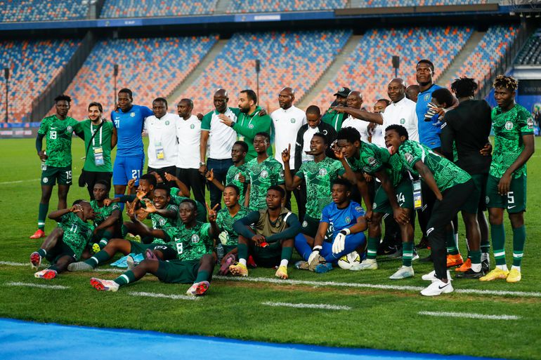 Flying Eagles get $3000 dollars for Argentina win from NFF Executive Board member Rt. Hon. Nse Essien