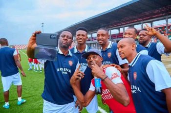 Arsenal FC fans Port Harcourt celebrate after defeating Uyo in the final match