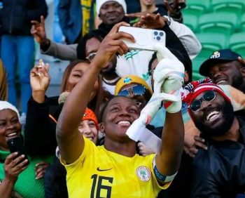 Super Falcons goalkepeer Chiamaka Nnadozie with fans 