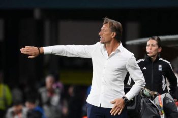 France Coach Herve Renard on the touchline vs Morocco at the 2023 FIFA Women's World Cup 