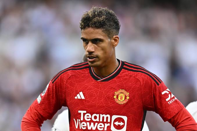 Raphael Varane's contract with Manchester United is set to expire sooner than initially indicated. While the club had announced a deal keeping him until June 2025, it has come to light that the contract concludes at the end of the current season Real Madrid