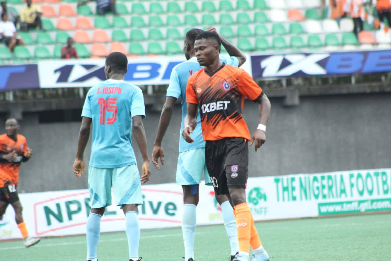 Edidiong Ezekiel in action for Akwa United FC Vs Remo Stars FC on Sunday, November 19, 2023.