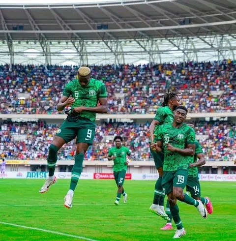 Super Eagles’ trio Victor Osimhen, Taiwo Awoniyi and Samuel Chukwueze may be ready for 2026 FIFA World Cup qualifiers against Lesotho and Zimbabwe per reports from the players’ respective clubs.