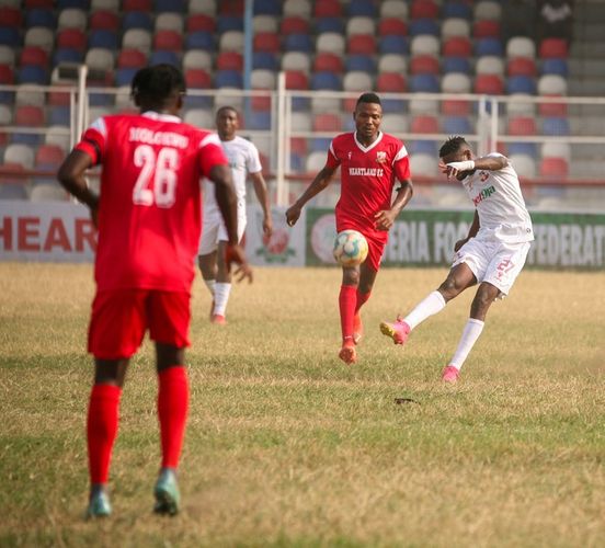 head coach of Remo Stars, has expressed his dissatisfaction with the poor condition of the pitch at Dan Anyiam Stadium, describing it as more suitable for athletics than football.