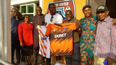 Enyeama Identifies with Akwa United FC, promises to get closer to the club