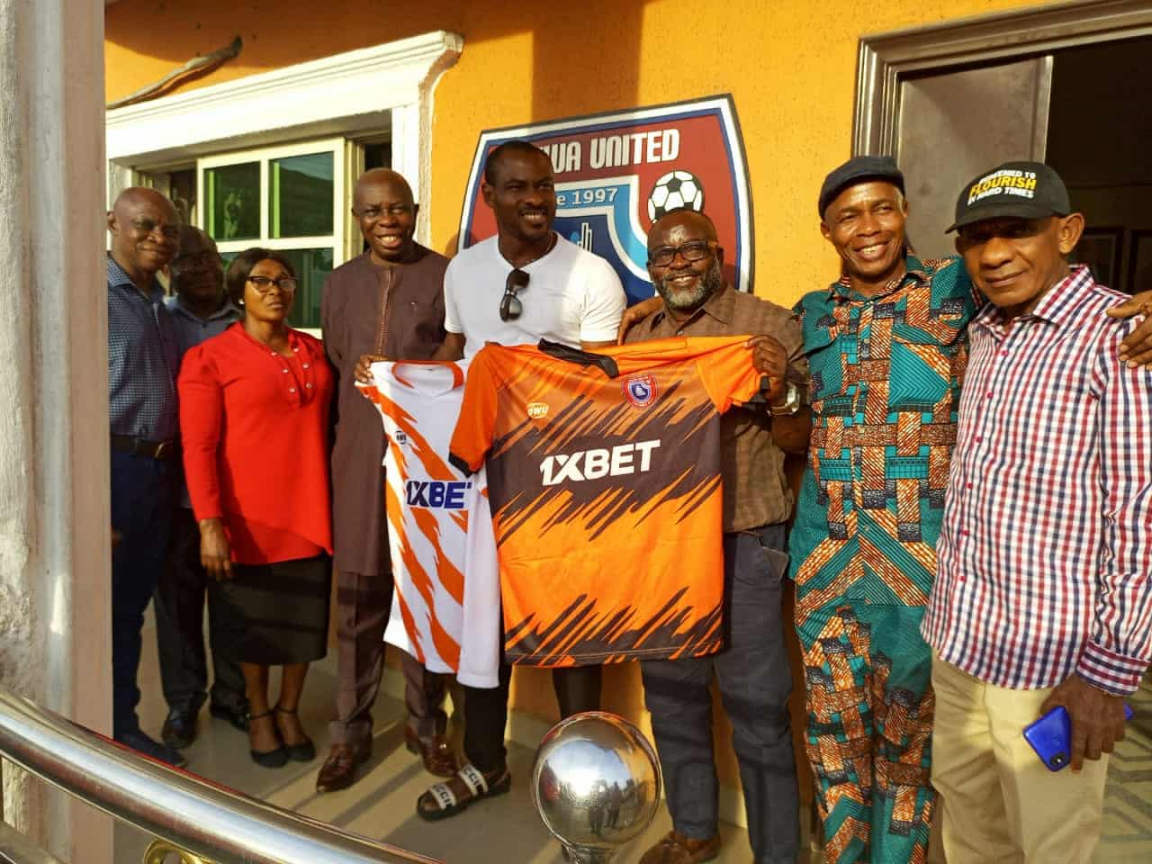 Enyeama Identifies with Akwa United FC, promises to get closer to the club