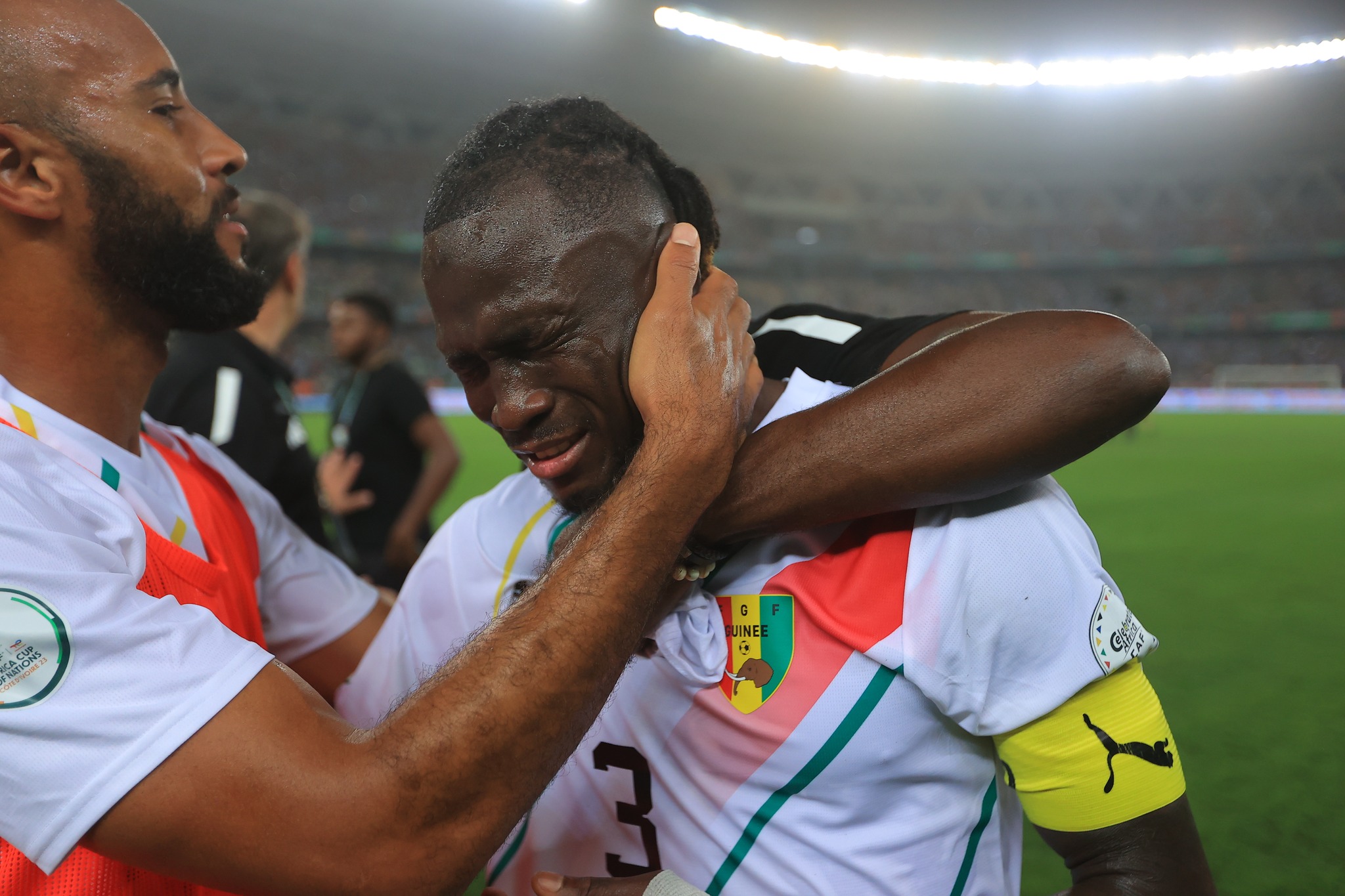 Guinea secured a spot in the quarter-finals of the Africa Cup of Nations with a last-gasp winner against Equatorial Guinea.