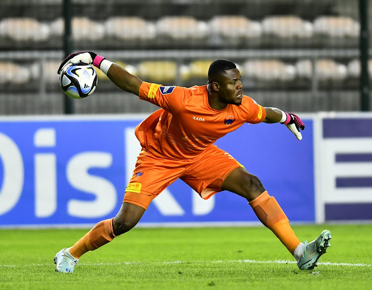 Stanley Nwabili has displaced Francis Uzoho as Super Eagles number one. See Nigeria starting XI vs Equatorial Guinea AFCON clash.