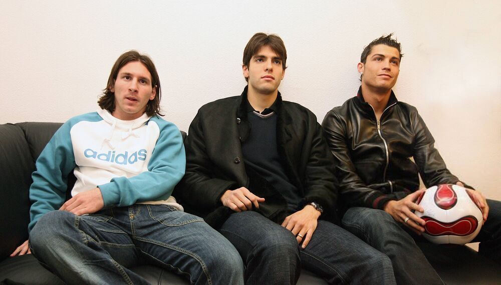 Kaka picks between Messi and Ronaldo