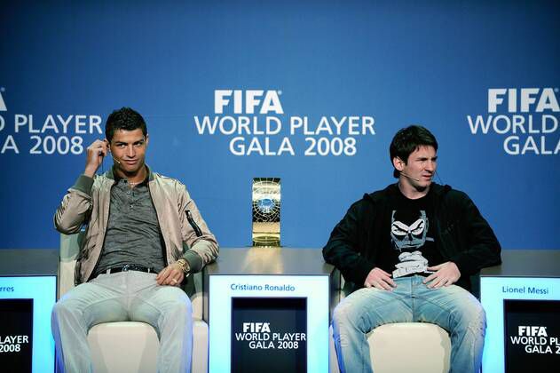 Messi and Ronaldo at 2008 FIFA Player of the Year ceremony.