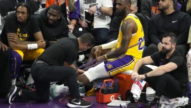 LeBron James did not complete the game, exiting with approximately four minutes remaining on the clock despite no visible injury on the court.