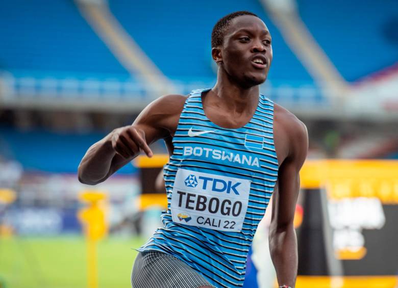 Letsile Tebogo stunned the track world once again by shattering his 400m Personal Best (PB) with a new world-leading time of 44.29s at the ASA Athletics Grand Prix