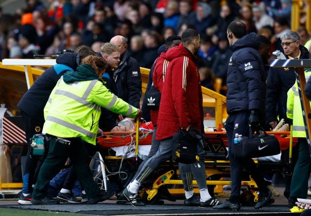 Arsenal star, Frida Maanum collapsed off the ball, prompting immediate concern from players, staff, and spectators alike.