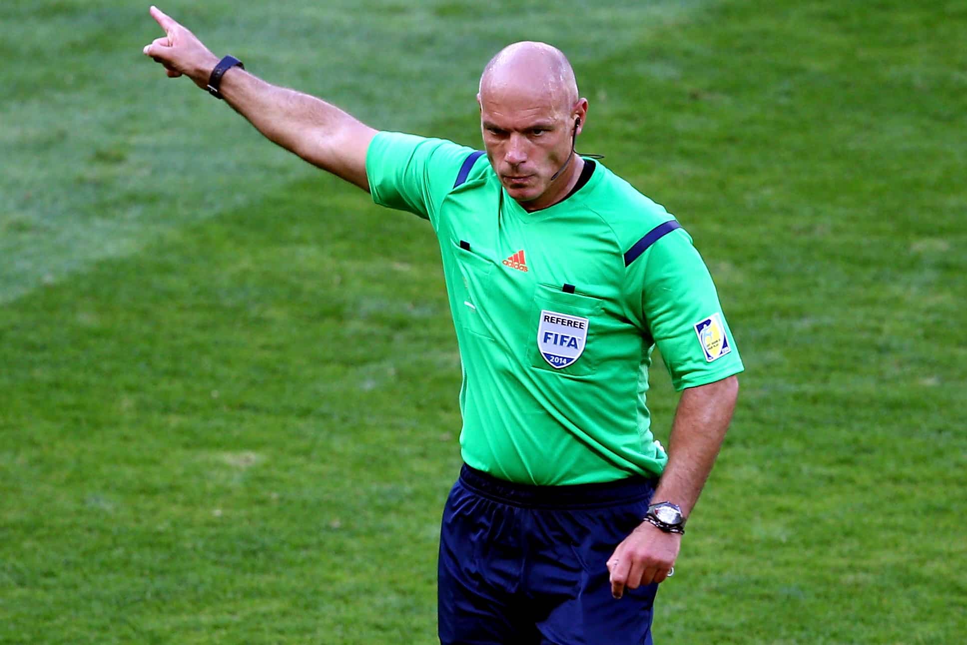 Howard Webb to hold peace talks with Nottingham Forest owners amid VAR controversy