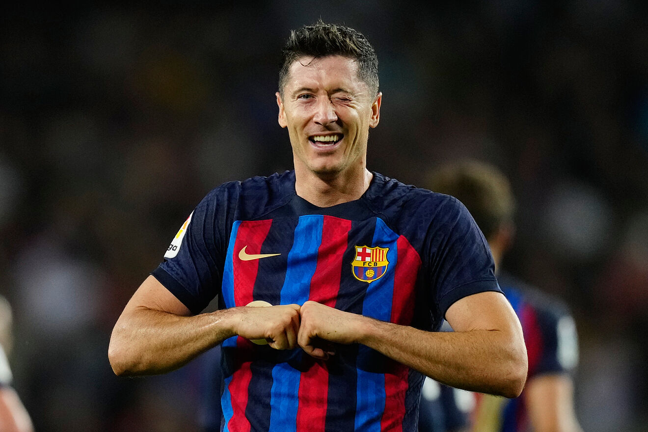 FC Barcelona overcame Valencia 4-2 in the La Liga with the aid of Robert Lewandowski's remarkable hat-trick, his first for the Spanish giants.