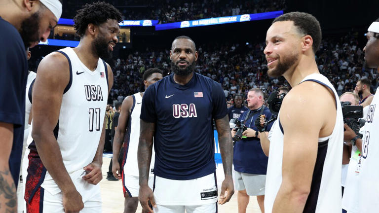 Steph curry and Team USA