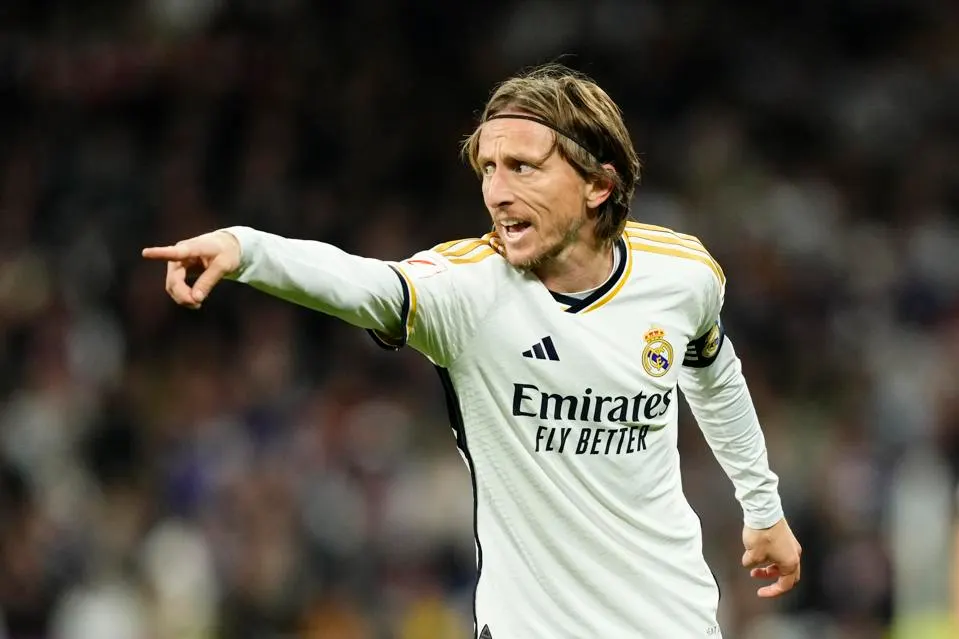 TOP FIVE GREATEST MIDFIELDERS OF ALL TIME - LUKA MODRIC