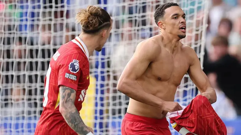 trent alexander-arnold celebrates his goal for Liverpool vs Leicester