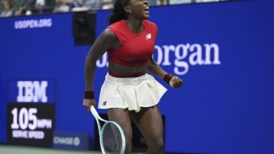 Coco Gauff fights back in tears to beat Vekić in US Open