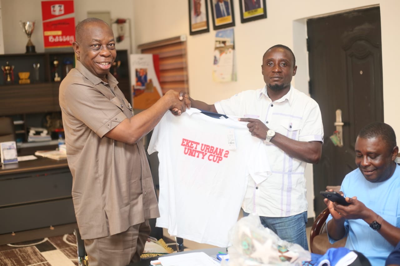 Elder Paul Bassey Presents Items to teams ahead of Eket Urban 2 Unity Cup 