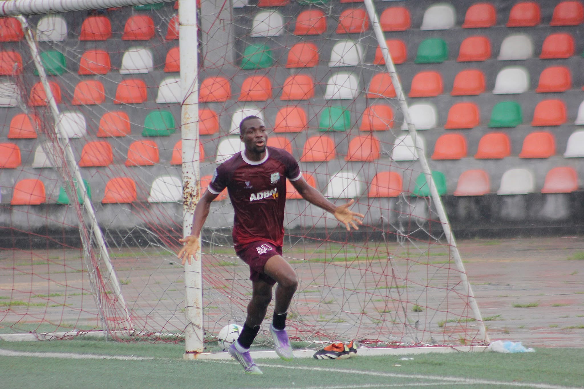 Peter Ita celebrates his goal for Godswill Akpabio United FC