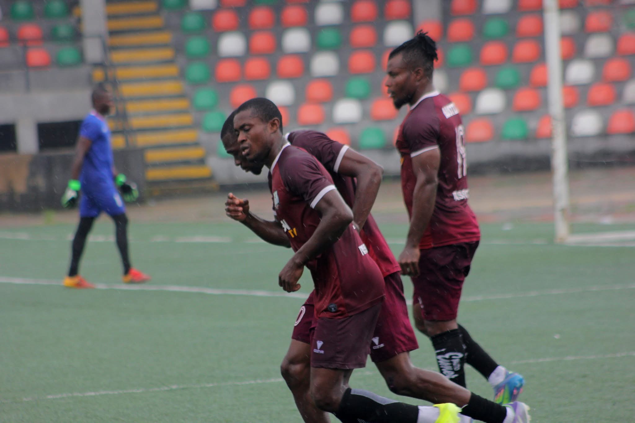 Peter Ita celebrates his goal for Godswill Akpabio United FC