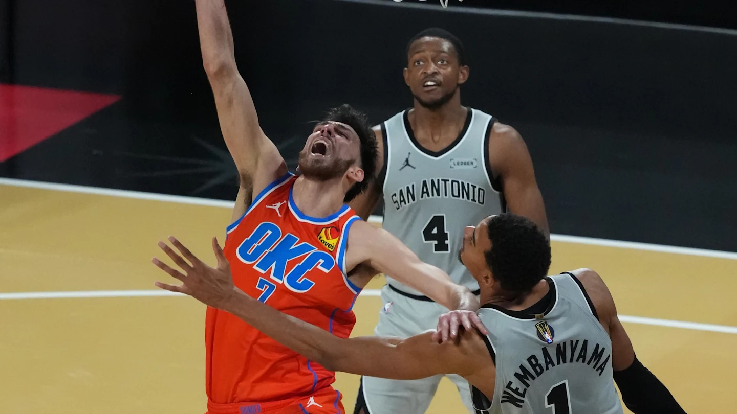Spurs extend win Streak with win Over Thunder