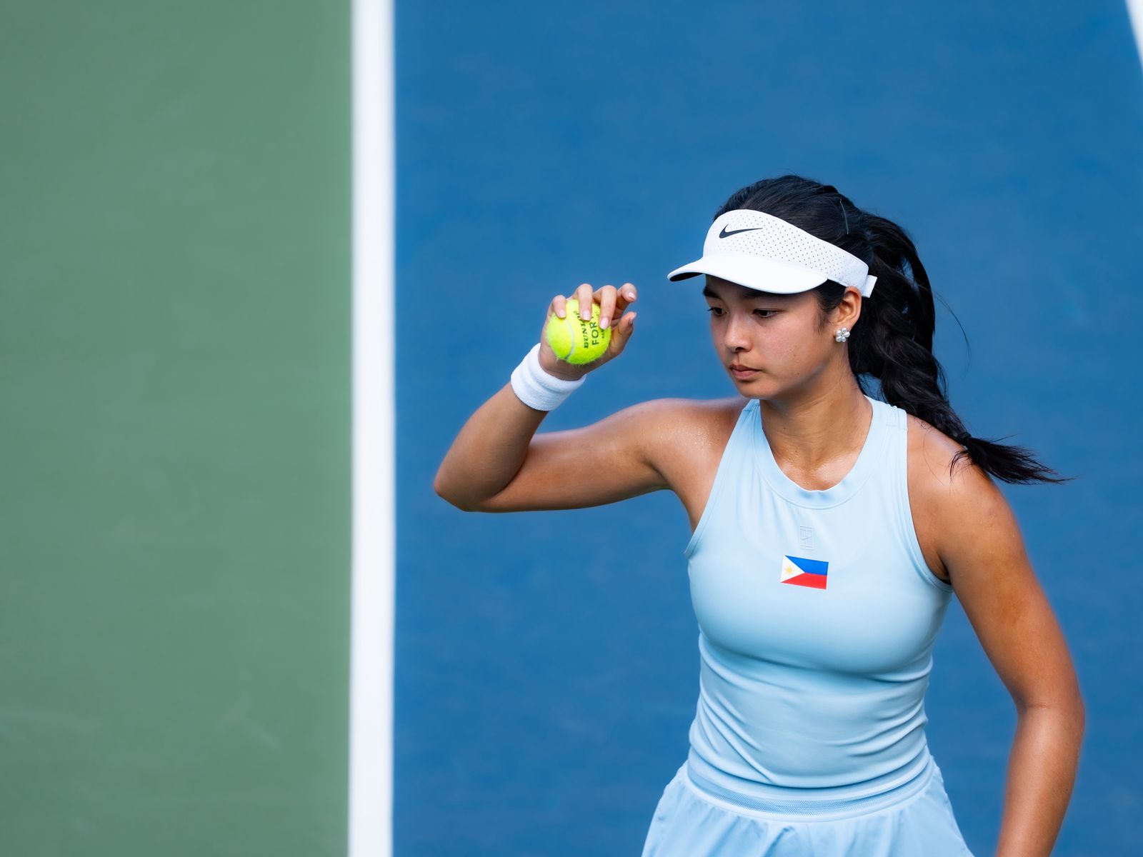 Unusual Doubles Match in Macau