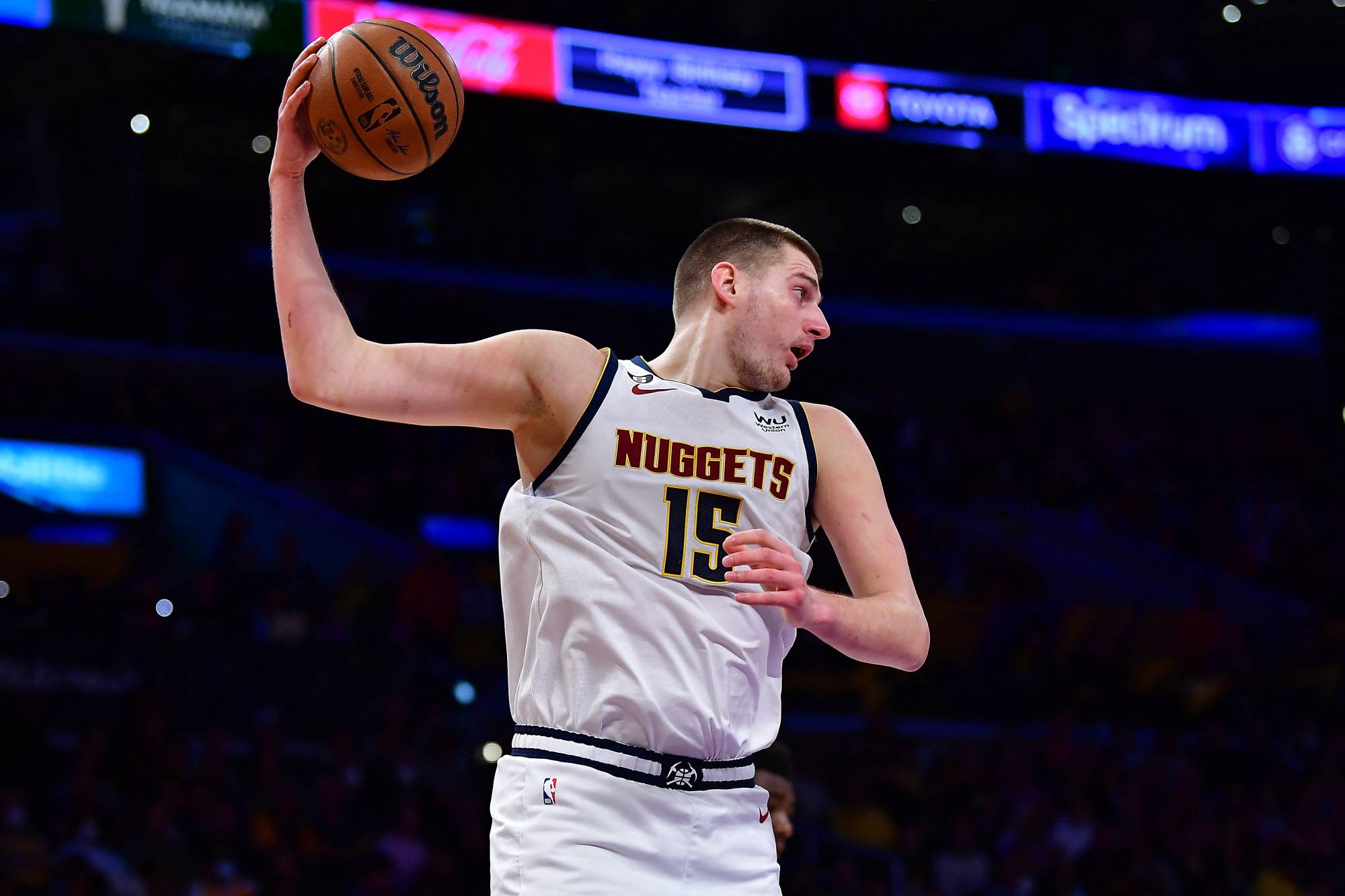Nikola Jokic breaks NBA assist Record for centers