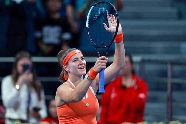 Muchova claims Doha Title with straight Sets win over Mboko