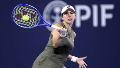 Bencic dominates Anisimova to reach Miami Quarterfinal