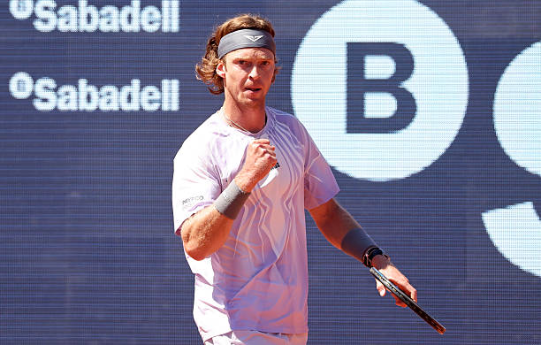 Rublev battles back to reach first Final of the Season in Barcelona